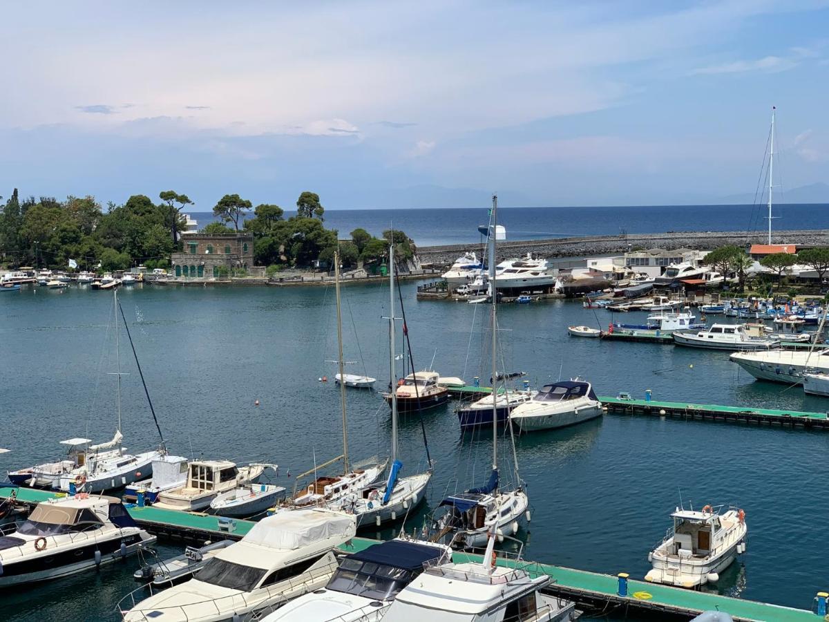 Molo35 Panzió Ischia Kültér fotó